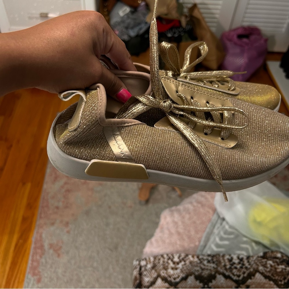 Sparkle sneakers